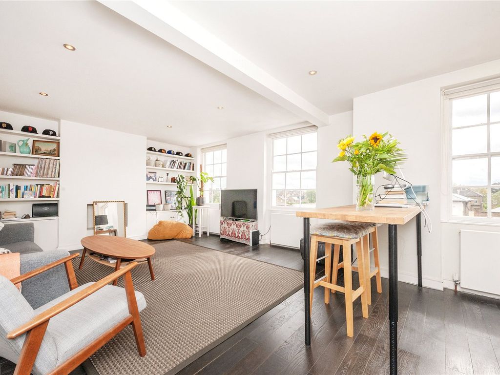 1 bed flat for sale in Acre Lane, London SW2, £425,000