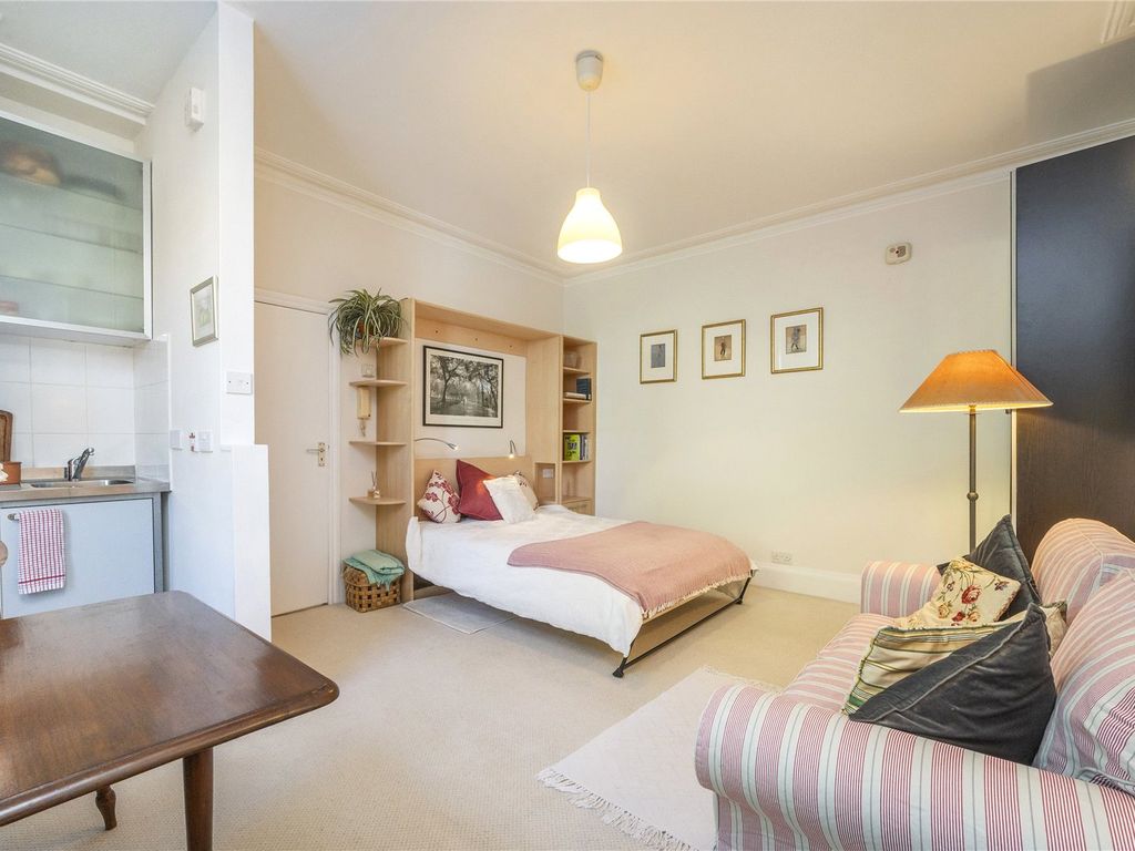 Studio for sale in Oval Road, Camden NW1, £345,000