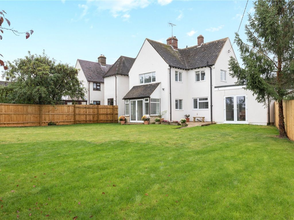 3 bed detached house for sale in Bowling Green Avenue, Cirencester, Gloucestershire GL7, £650,000