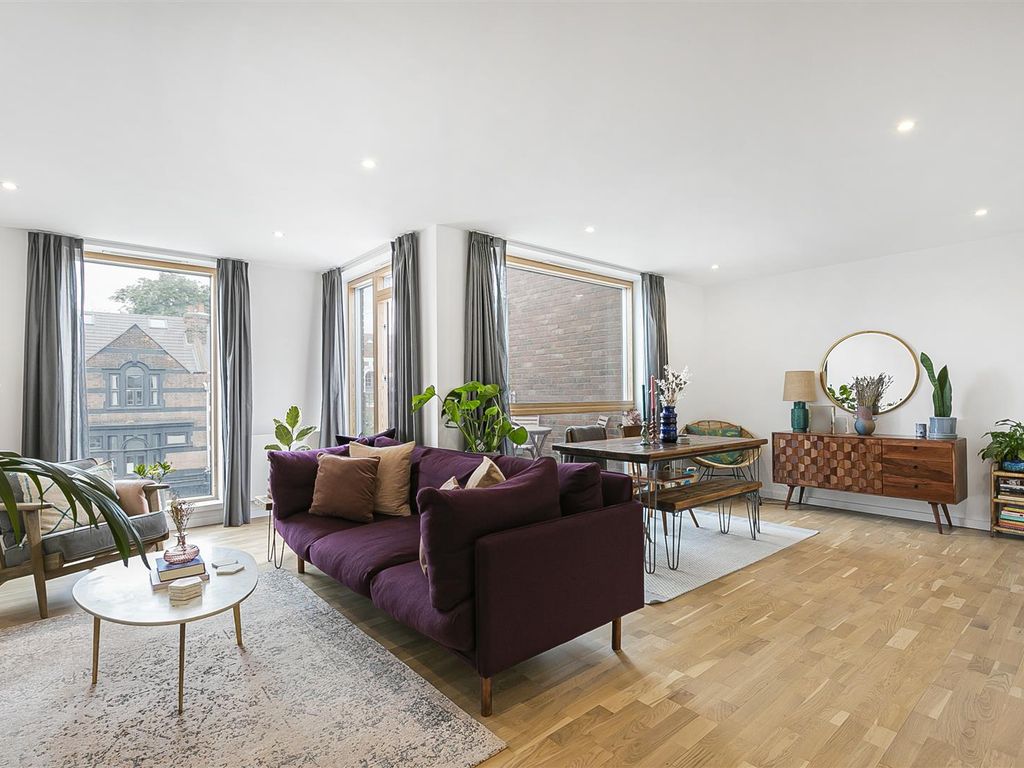 1 bed flat for sale in Eva Apartments, High Road Leyton, Leyton, London E10, £375,000