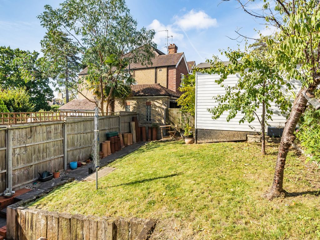 3 bed end terrace house for sale in York Road, New Barnet, Barnet EN5, £735,000