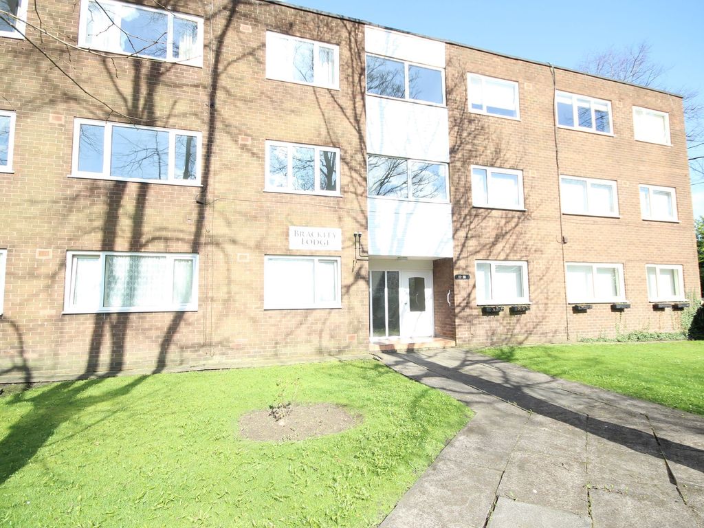 1 bed flat to rent in Brackley Lodge, Clarendon Crescent M30, £950 pcm
