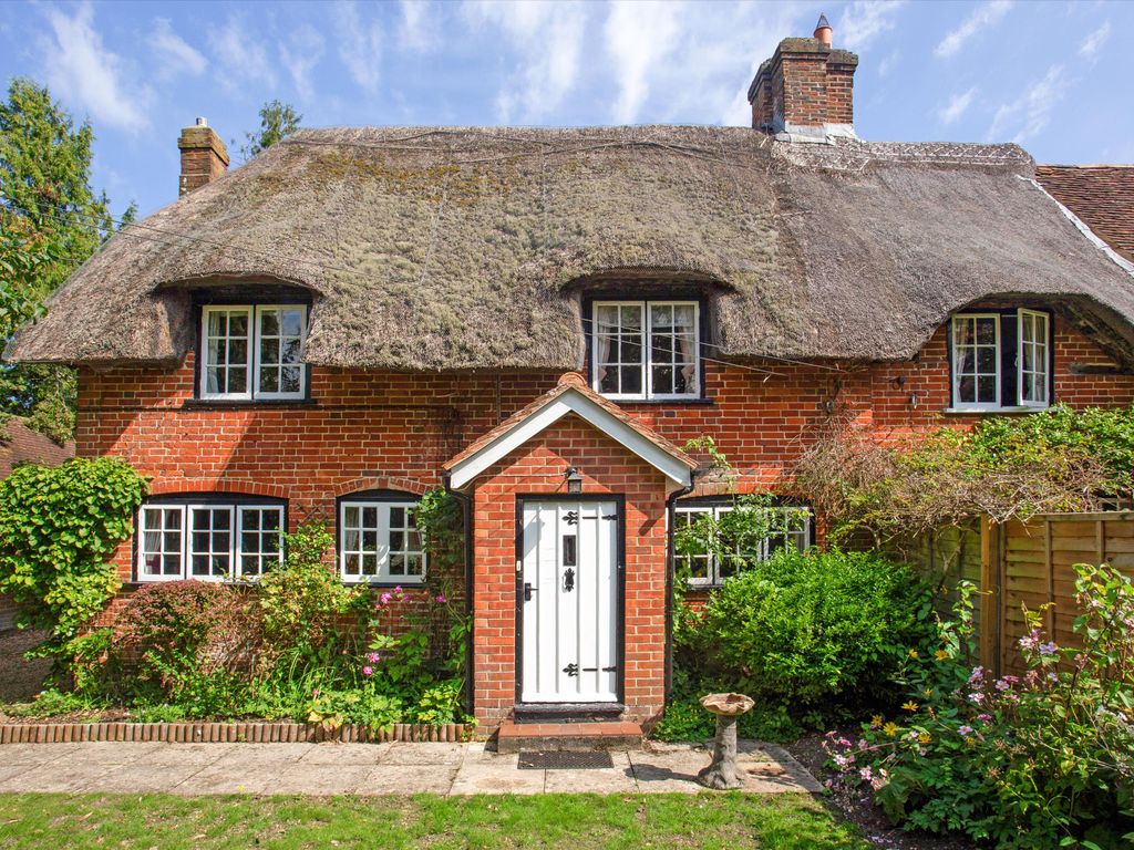 3 bed cottage for sale in Compton Street, Compton, Winchester, Hampshire SO21, £685,000
