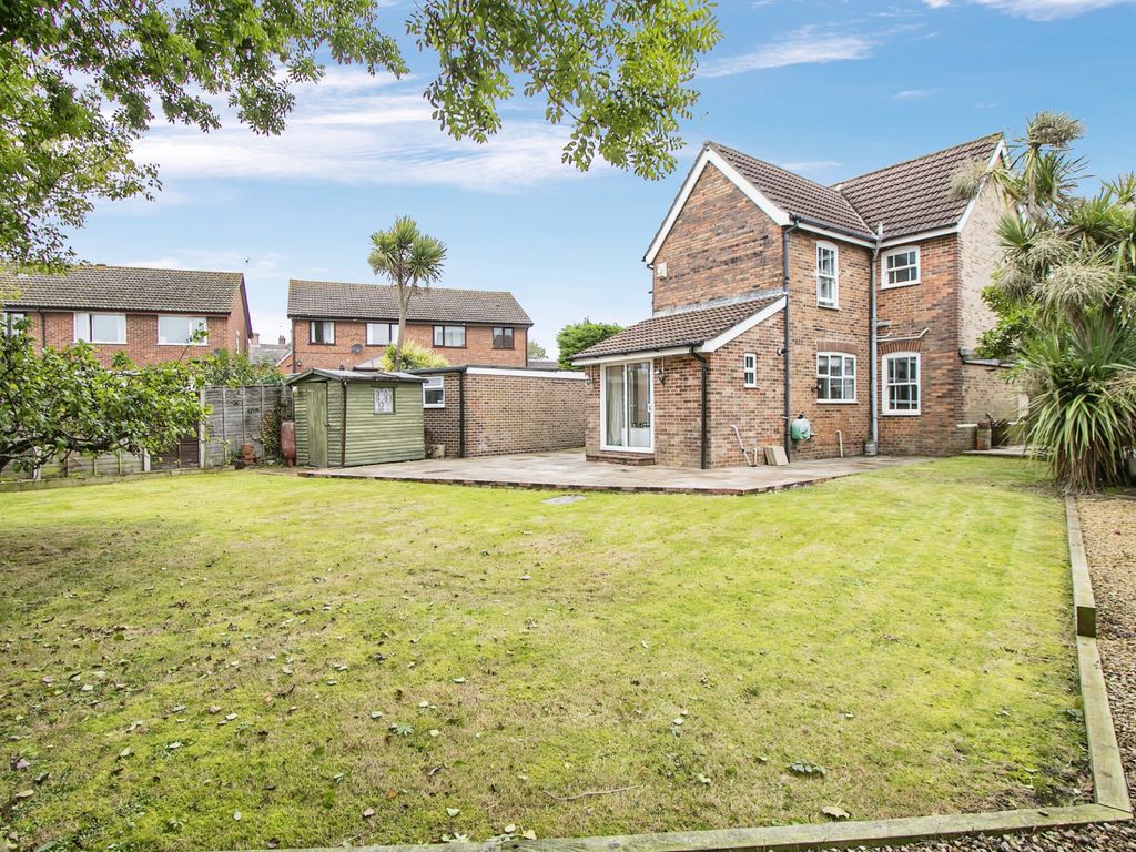 3 bed detached house for sale in Poole Road, Upton, Poole BH16, £450,000