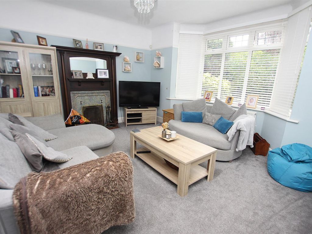 4 bed detached house for sale in Ashling Crescent, Bournemouth BH8, £650,000