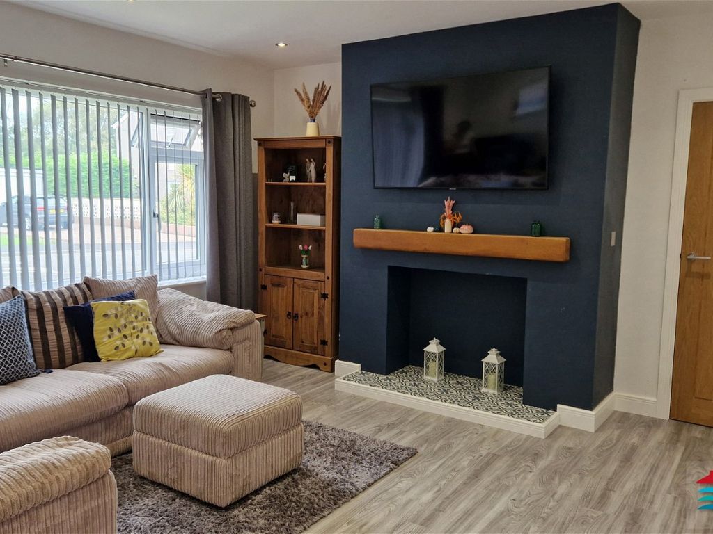 3 bed bungalow for sale in Lon Ceredigion, Pwllheli LL53, £350,000