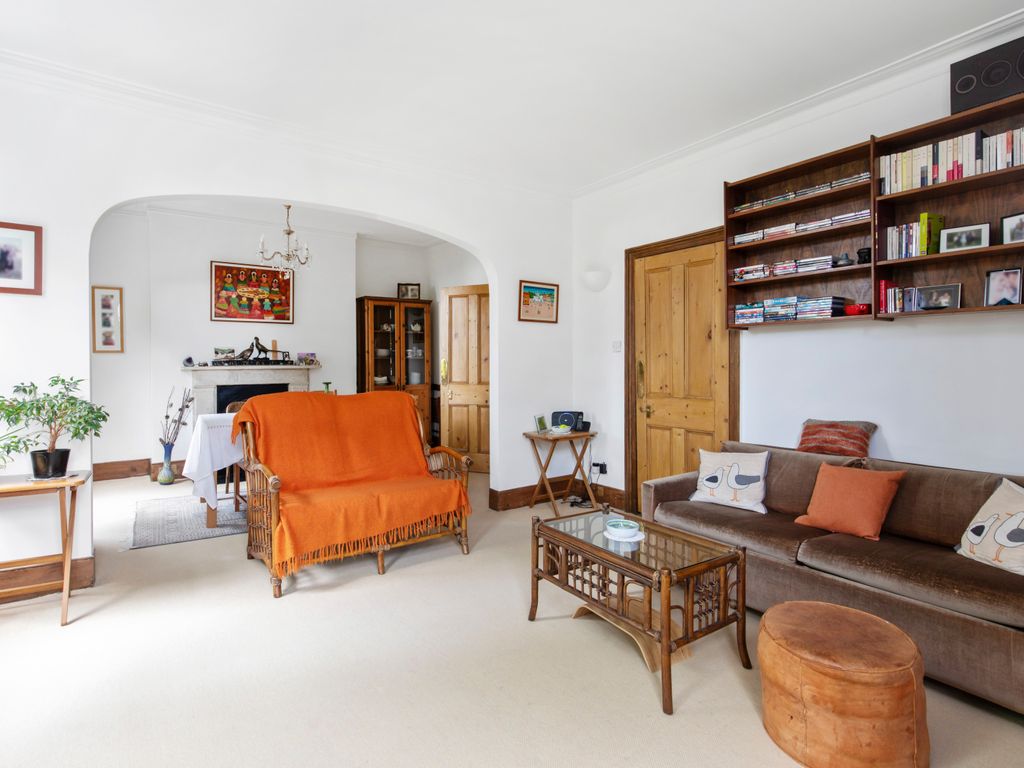 4 bed flat for sale in Highbury New Park, London N5, £1,100,000