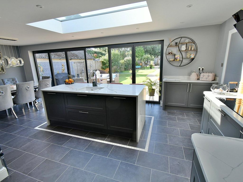 4 bed property for sale in Magna Road, Bournemouth BH11, £700,000