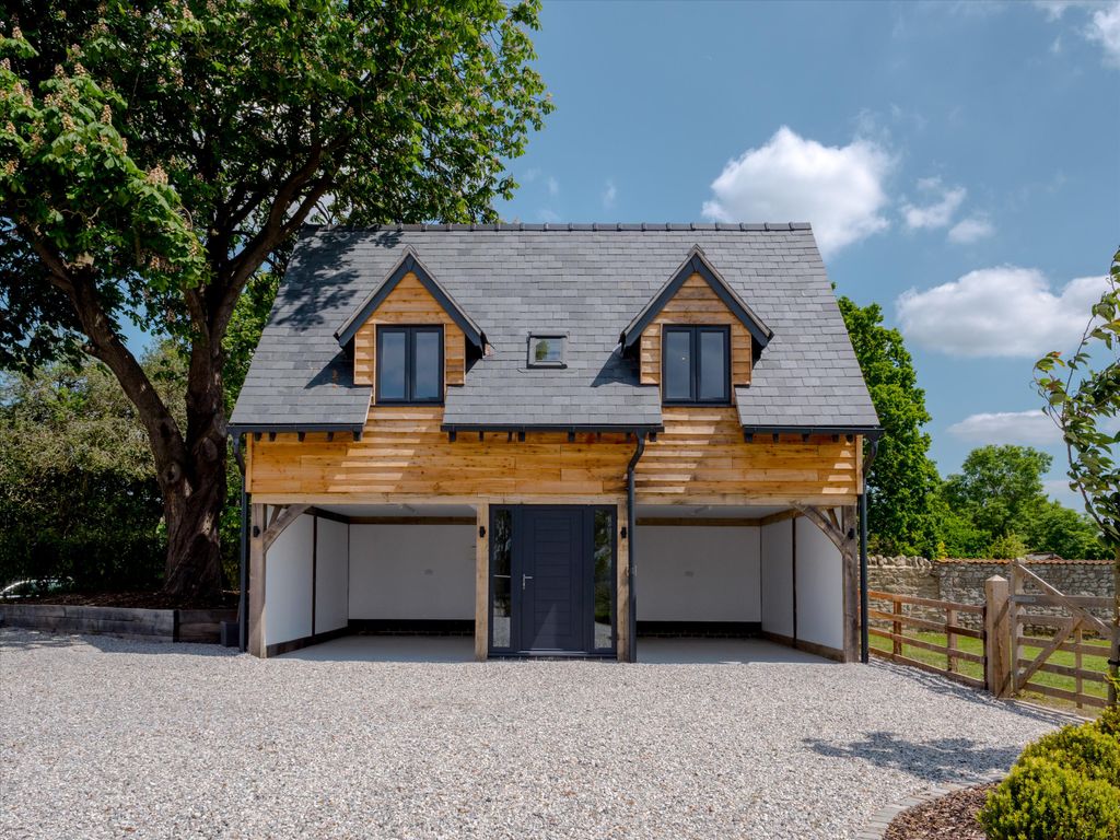 6 bed barn conversion for sale in Long Green, Forthampton, Worcestershire GL19, £1,450,000