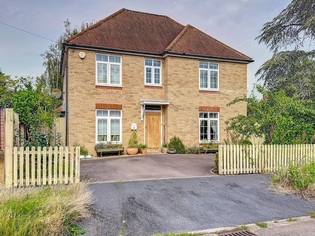 4 bed detached house for sale in Bandon Road, Girton, Cambridge CB3, £685,000