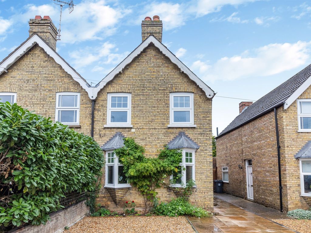 2 bed semi-detached house for sale in Queens Walk, Stamford PE9, £360,000