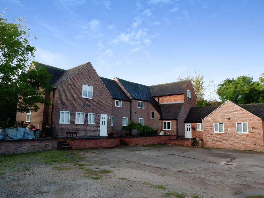 7 bed farmhouse for sale in No Mans Heath Lane, Austrey, Atherstone CV9, £800,000
