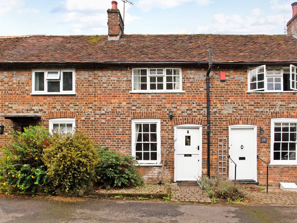 2 bed detached house for sale in West Common, Harpenden AL5, £550,000