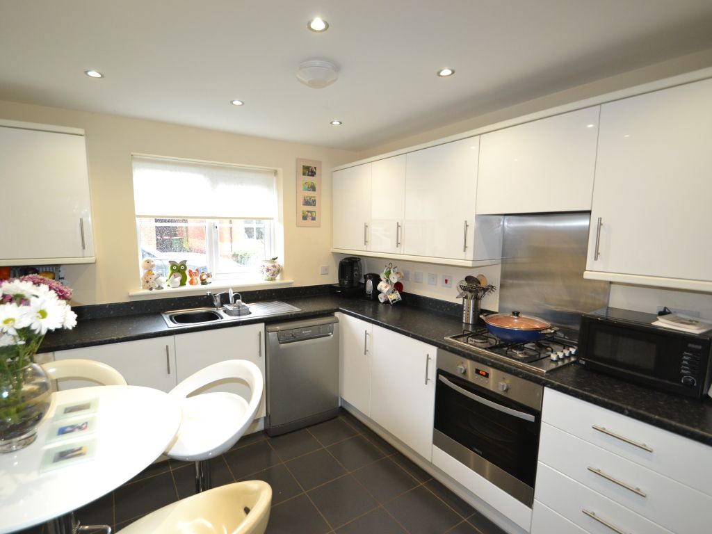 4 bed detached house for sale in The Horseshoes, Newport TF10, £375,000