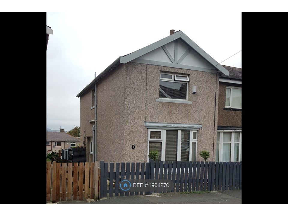 2 bed semi-detached house to rent in Avondale Road, Nelson BB9, £775 pcm