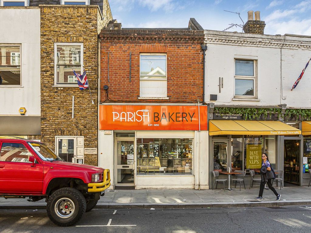 1 bed property for sale in Barnes High Street, Barnes SW13, £1,100,000