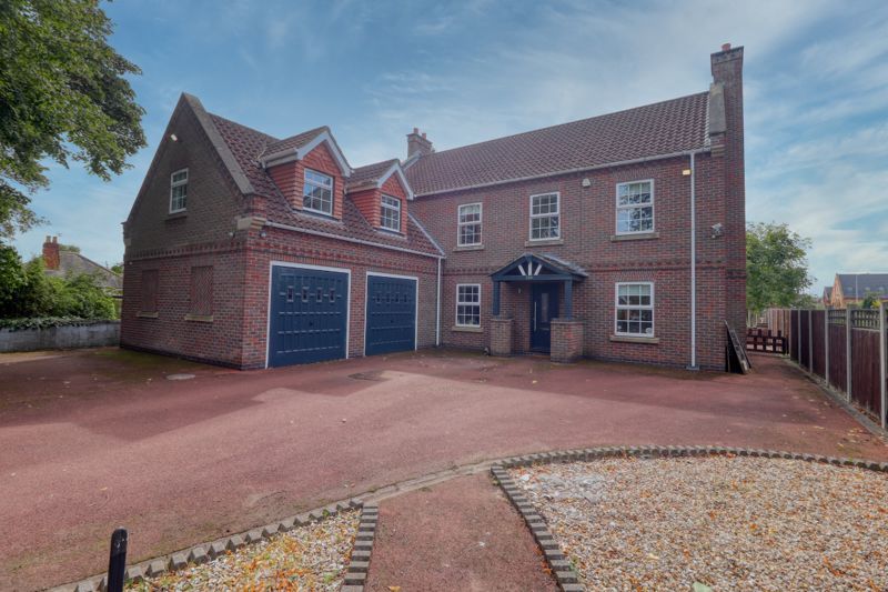 5 bed detached house for sale in King Edward Street, Belton, Doncaster DN9, £489,950