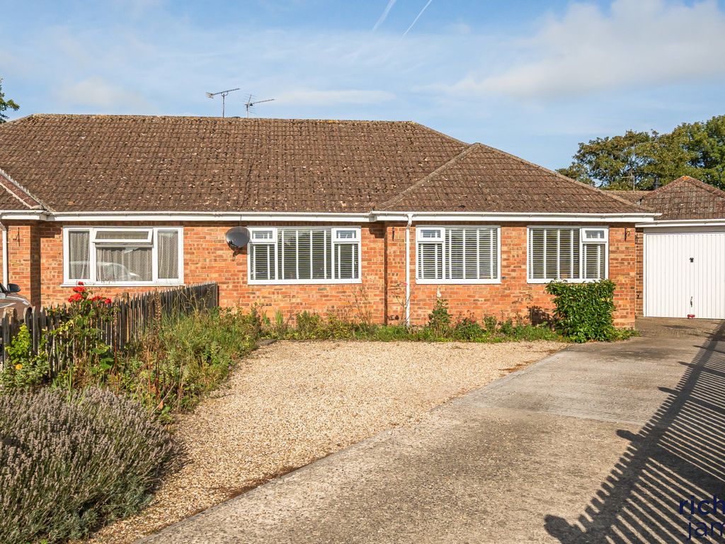 4 bed bungalow for sale in Highridge Close, Purton SN5, £460,000