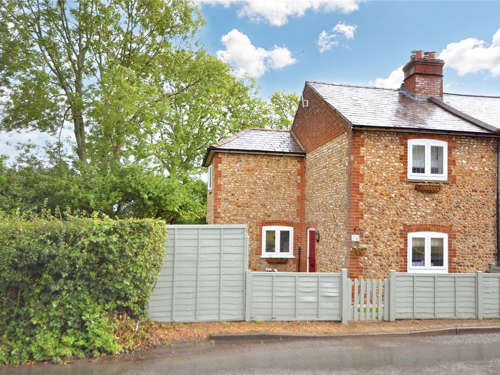 2 bed semi-detached house for sale in Badshot Lea Road, Badshot Lea, Farnham, Surrey GU9, £495,000