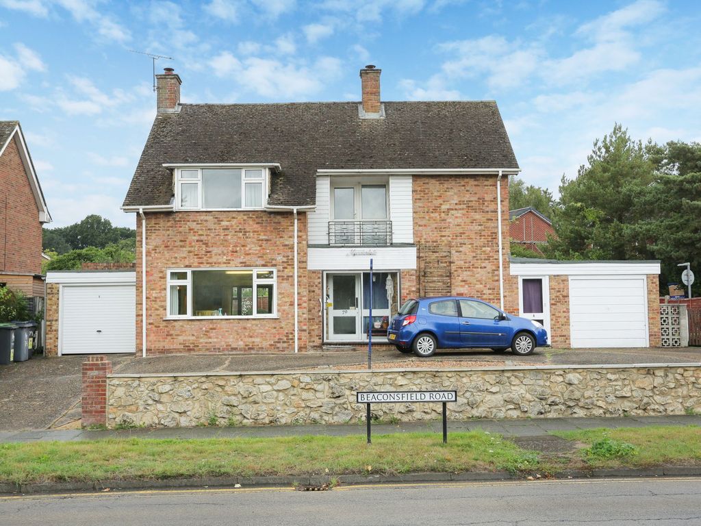 4 bed detached house for sale in Beaconsfield Road, Canterbury CT2, £650,000