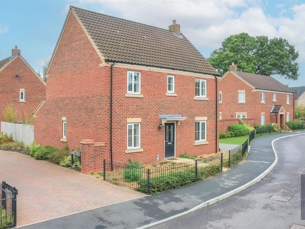 4 bed detached house for sale in Almond Drive, Cringleford, Norwich NR4, £435,000