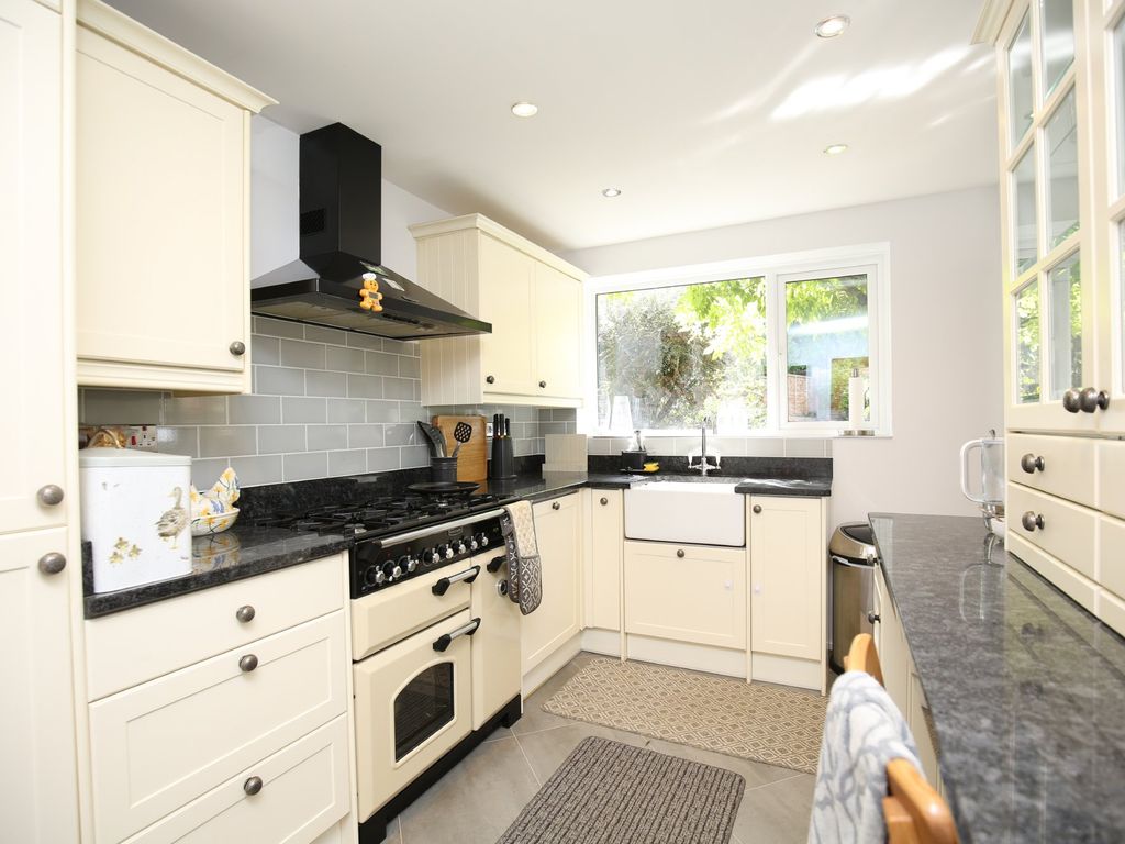 4 bed detached house for sale in Main Road, Austrey, Atherstone CV9, £369,950