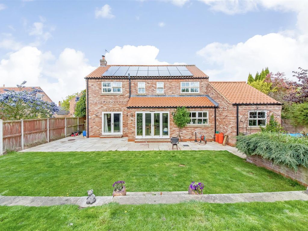 4 bed detached house for sale in Husthwaite, York YO61, £565,000