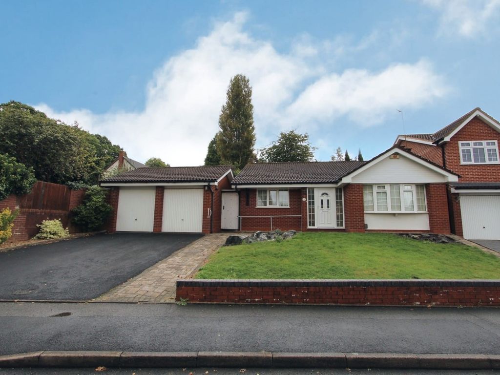 2 bed bungalow for sale in Betteridge Drive, Sutton Coldfield B76, £400,000