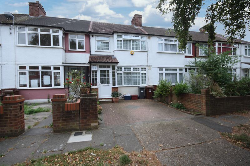 3 bed terraced house for sale in Wentworth Road, Southall UB2, £550,000