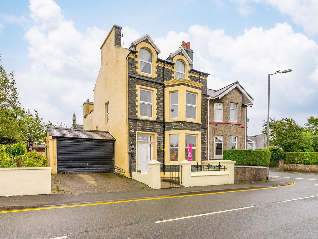 6 bed semi-detached house for sale in 33, Albany Road, Peel IM5, £389,000