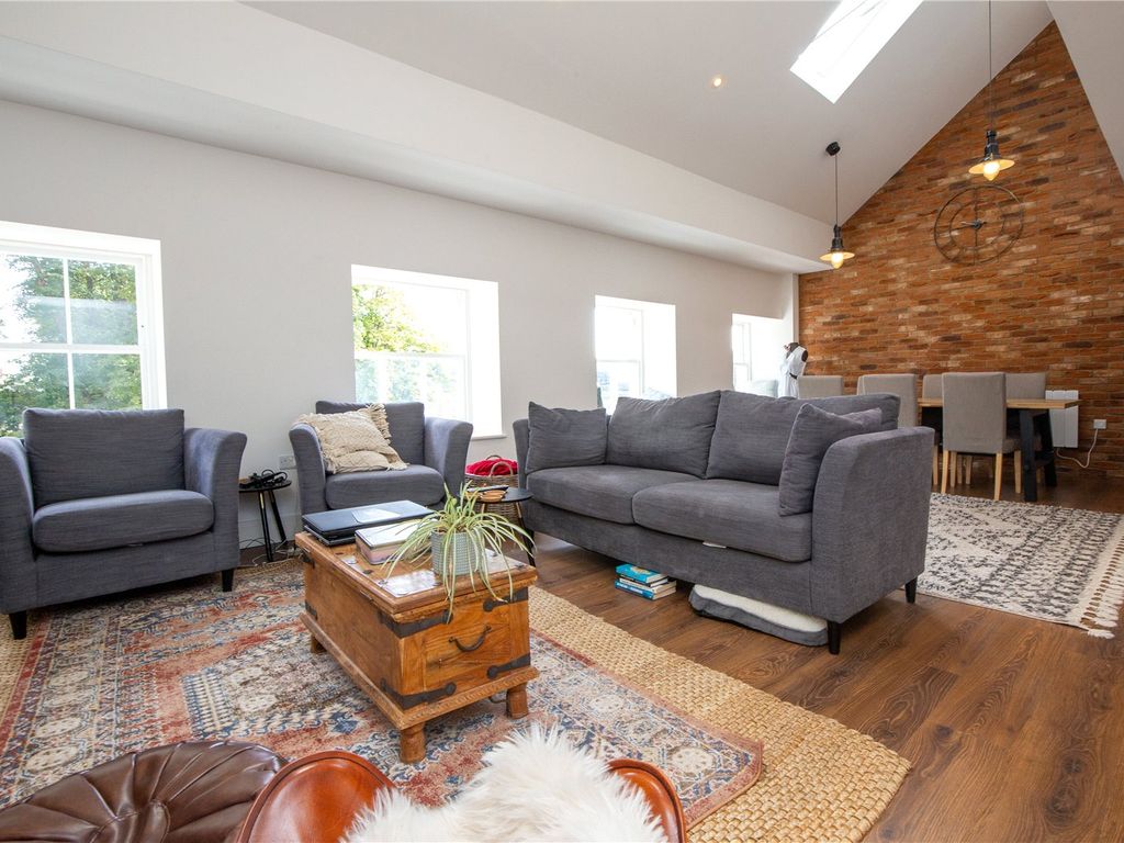 3 bed flat for sale in Portland Square, Bristol BS2, £625,000