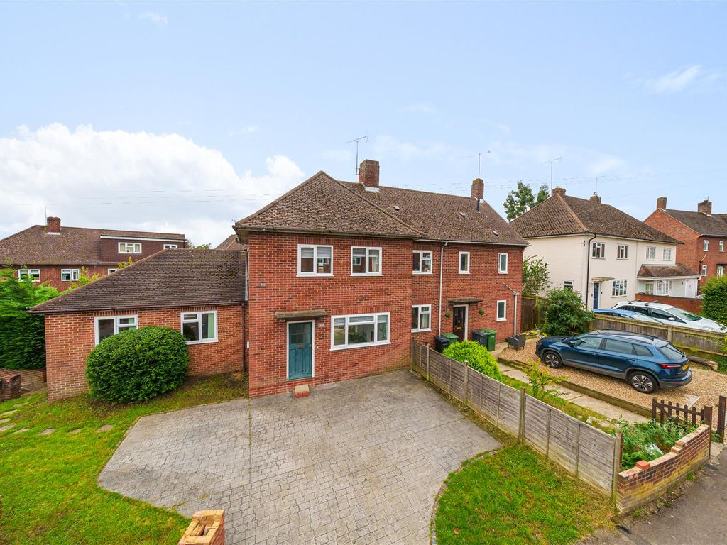 3 bed semi-detached house for sale in Gainsborough Road, Henley-On-Thames RG9, £490,000