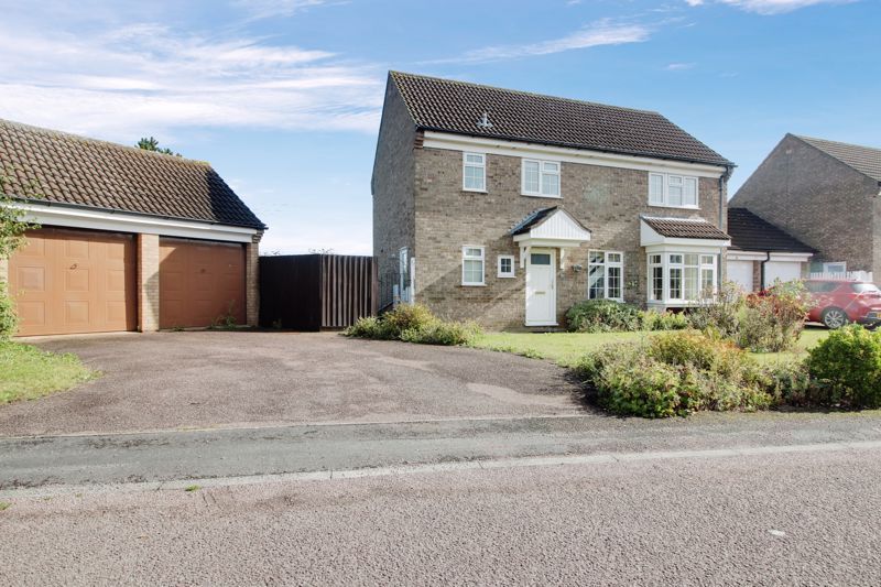 4 bed detached house for sale in Arran Way, St. Ives, Huntingdon PE27, £450,000