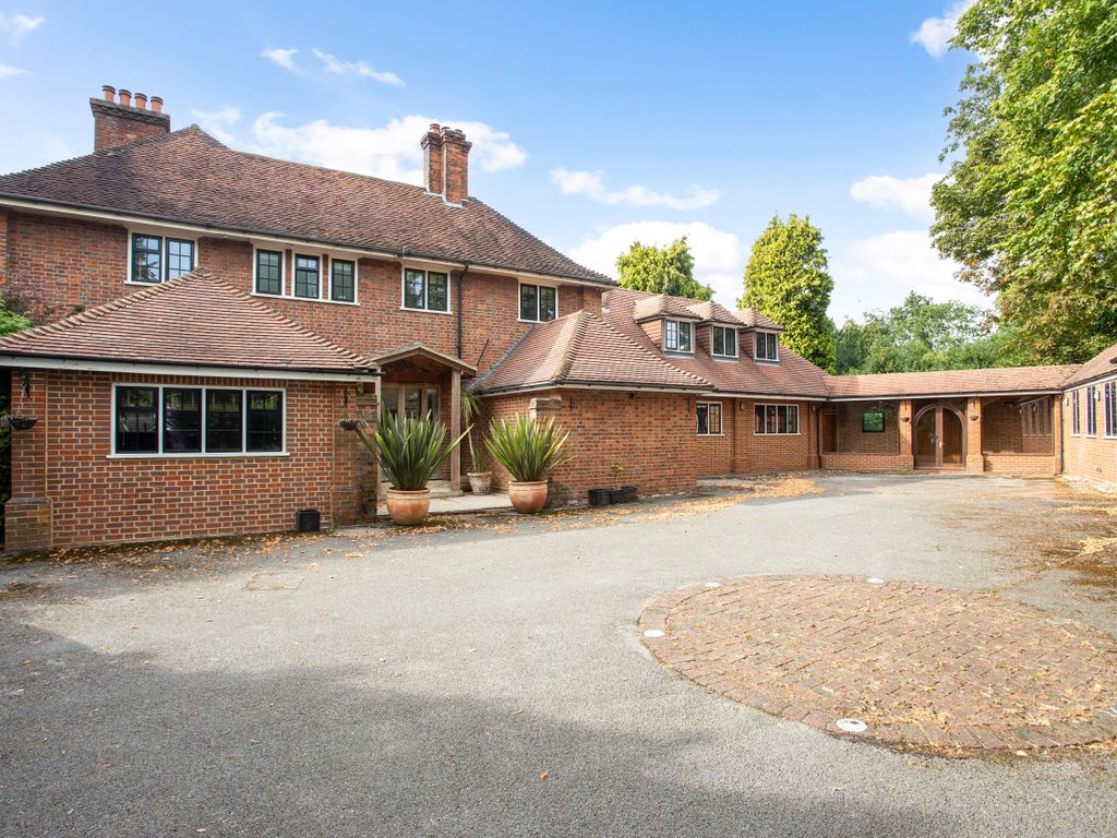 6 bed detached house for sale in Blackborough Close, Reigate RH2, £1,950,000