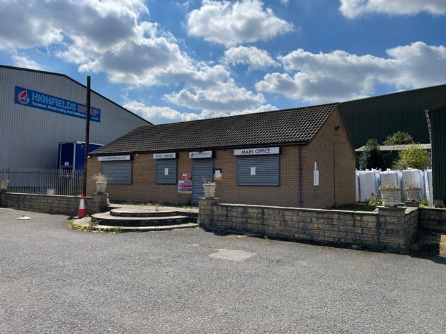 Industrial to let in Units & Office, Caenby Corner Industrial Estate, Hemswell Cliff, Hemswell, Gainsborough, Lincolnshire DN21, £45,000 pa