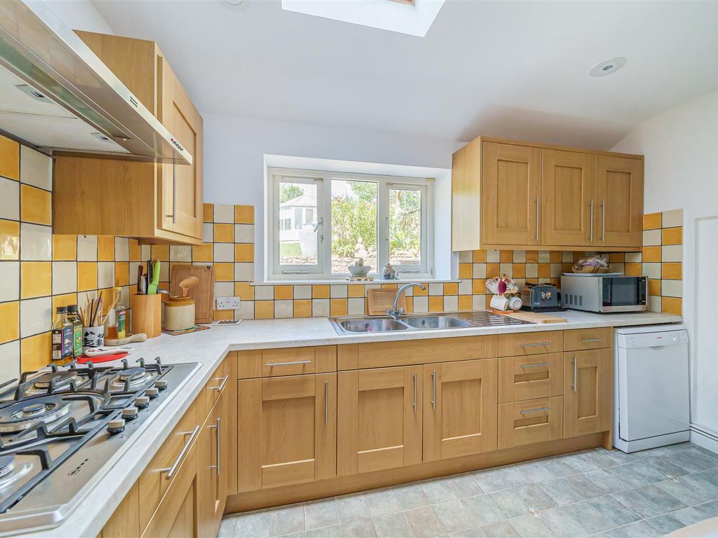5 bed terraced house for sale in Long Street, Sherborne DT9, £825,000