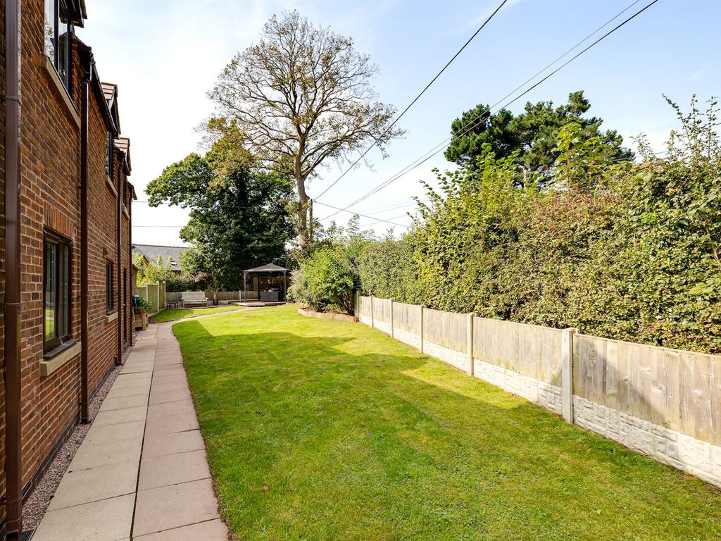 4 bed detached house for sale in Cholmondeley Lane, Bulkeley, Malpas SY14, £500,000