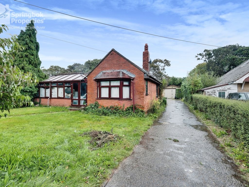 3 bed detached bungalow for sale in Fir Avenue, New Milton, New Milton, Hampshire BH25, £450,000