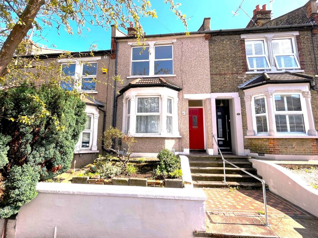 2 bed terraced house for sale in Howarth Road, London SE2, £370,000