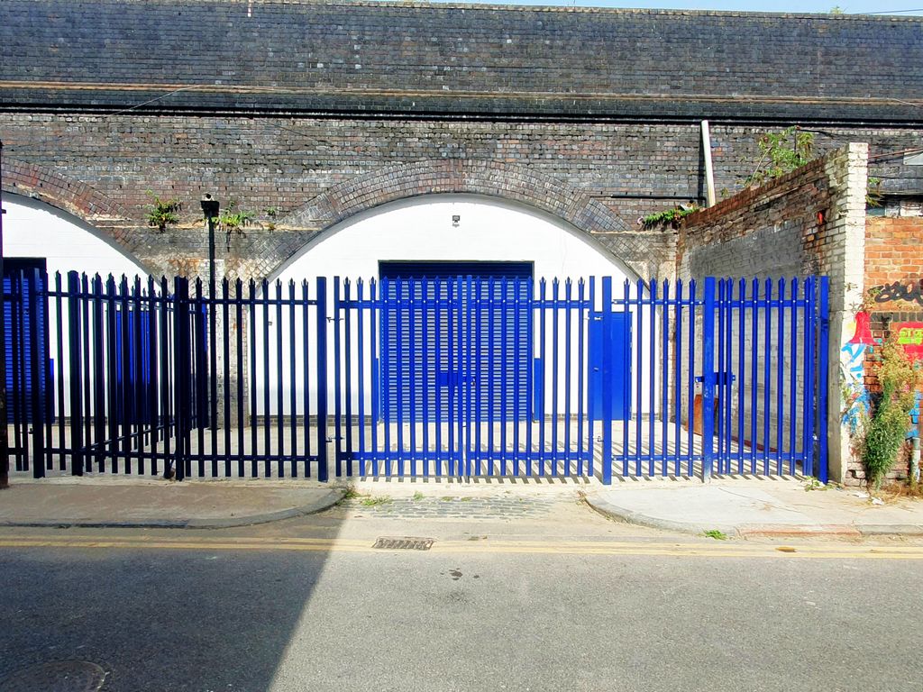 Industrial to let in Arch 10A, Cudworth Street, Bethnal Green, London E1, £52,500 pa