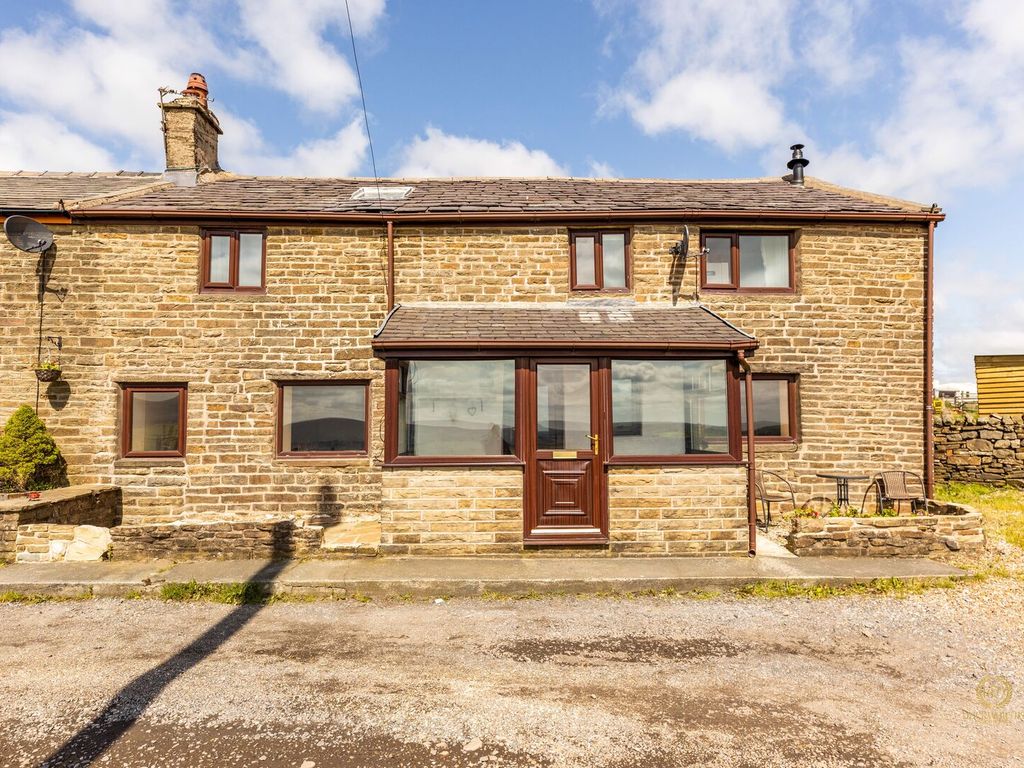 3 bed cottage for sale in Tower View, Blackburn BB1, £325,000