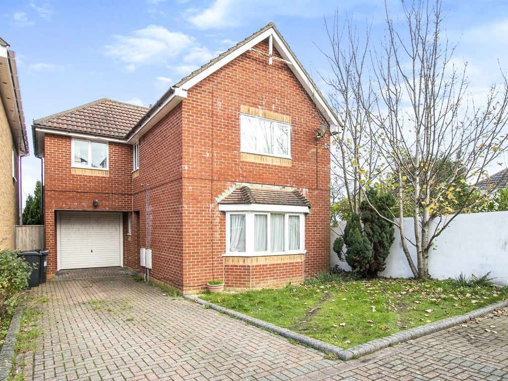 4 bed detached house for sale in Abbott Close, Winton, Bournemouth BH9, £425,000