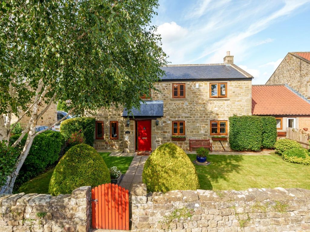 4 bed detached house for sale in Main Street, Kirkby Malzeard, Ripon HG4, £485,000