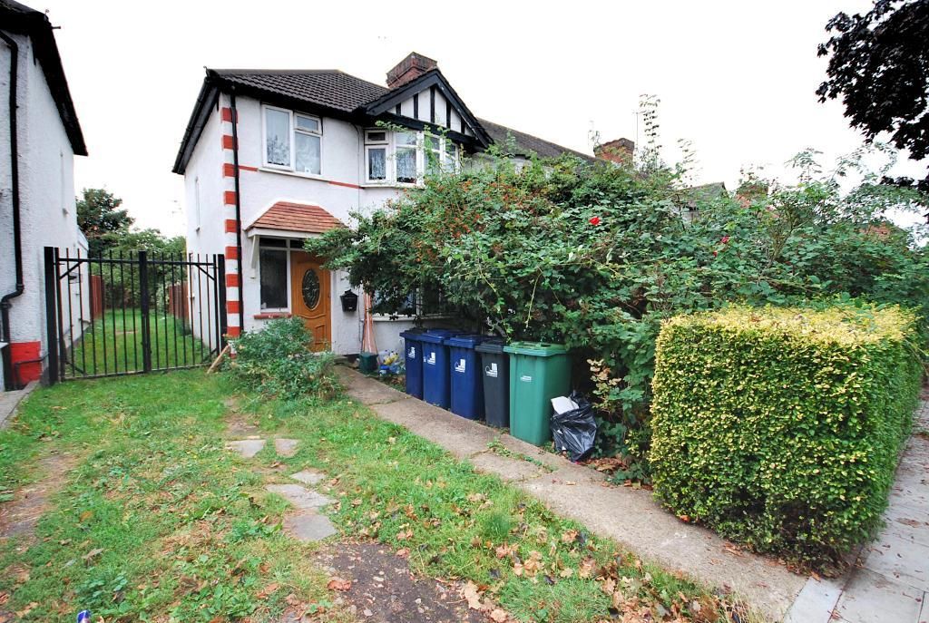 3 bed end terrace house for sale in Bilton Road, Perivale, Greenford UB6, £549,950