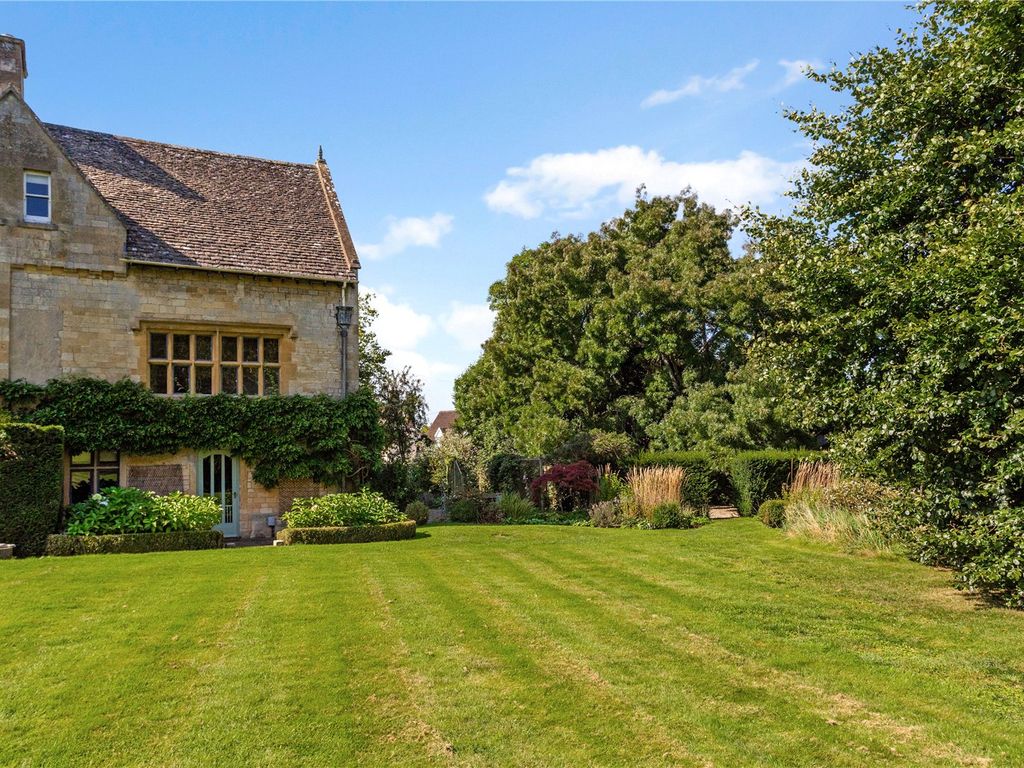 4 bed end terrace house for sale in Church Lane, Mickleton, Chipping Campden, Gloucestershire GL55, £895,000