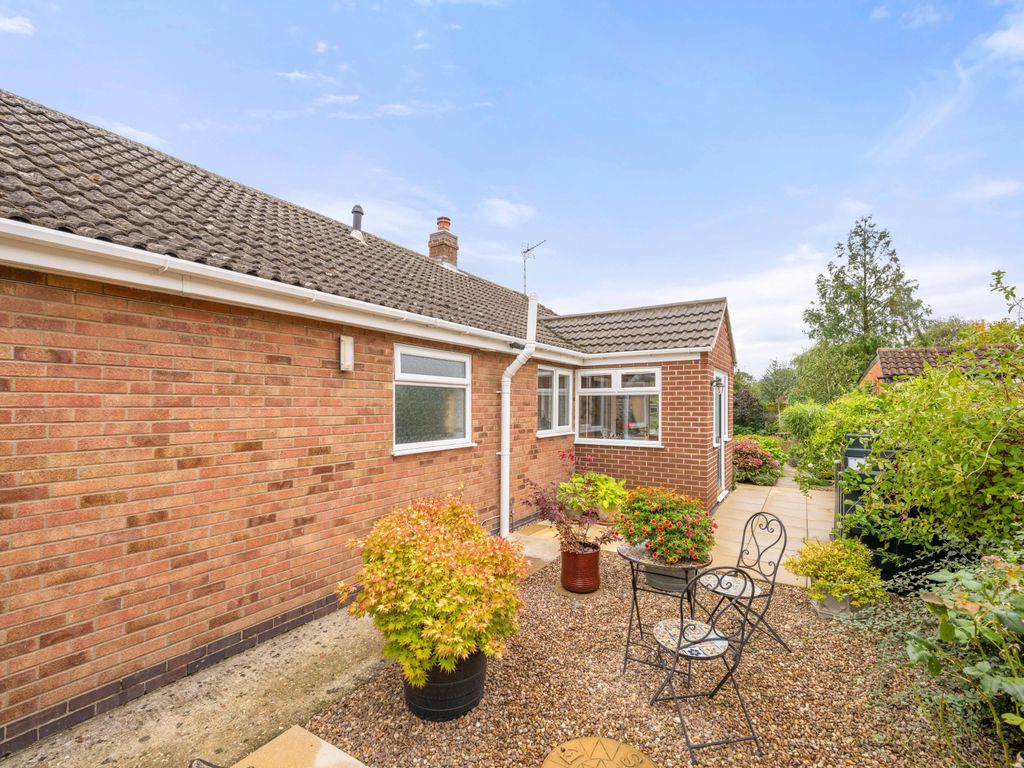 2 bed detached bungalow for sale in Rectory Road, Anderby PE24, £280,000