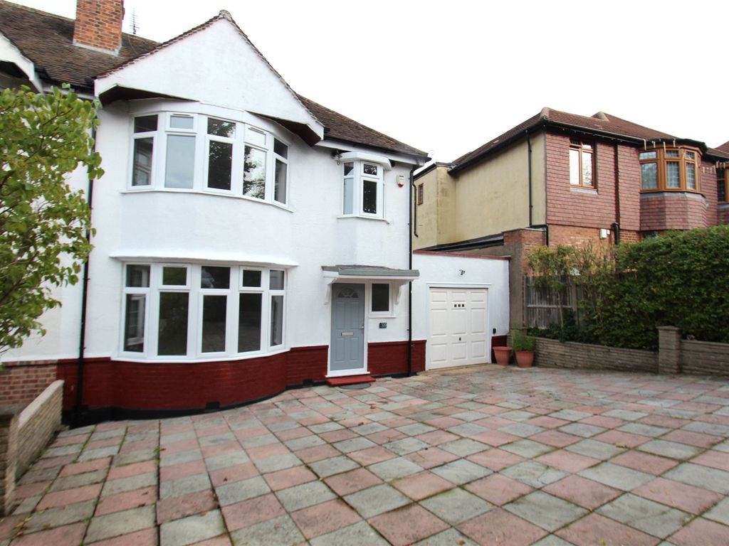 3 bed semi-detached house to rent in Cat Hill, Barnet, London EN4, £2,900 pcm