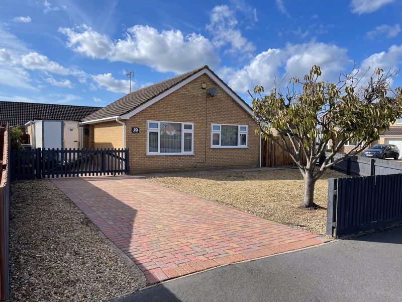 2 bed detached bungalow for sale in Saxon Way, Bourne PE10, £299,995