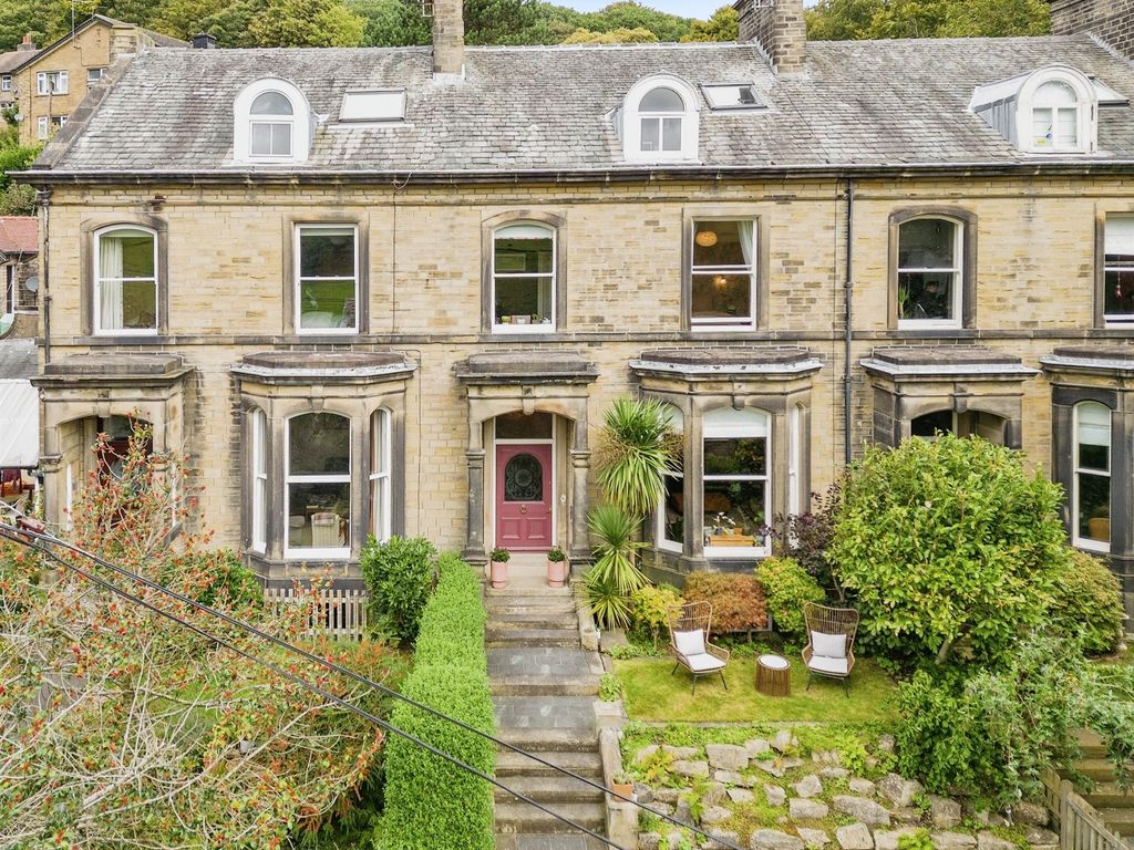 5 bed terraced house for sale in Greenfield Road, Holmfirth HD9, £575,000