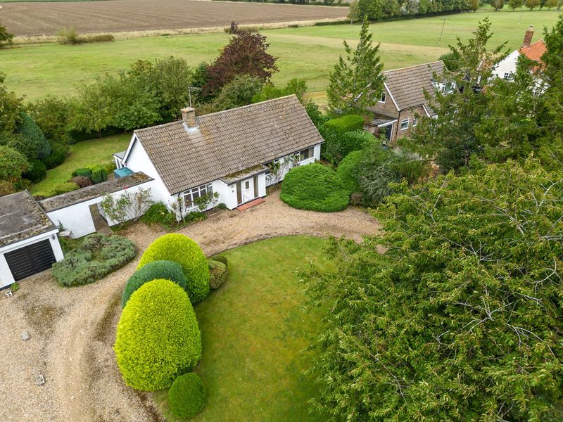 3 bed bungalow for sale in Denham, Bury St. Edmunds IP29, £350,000